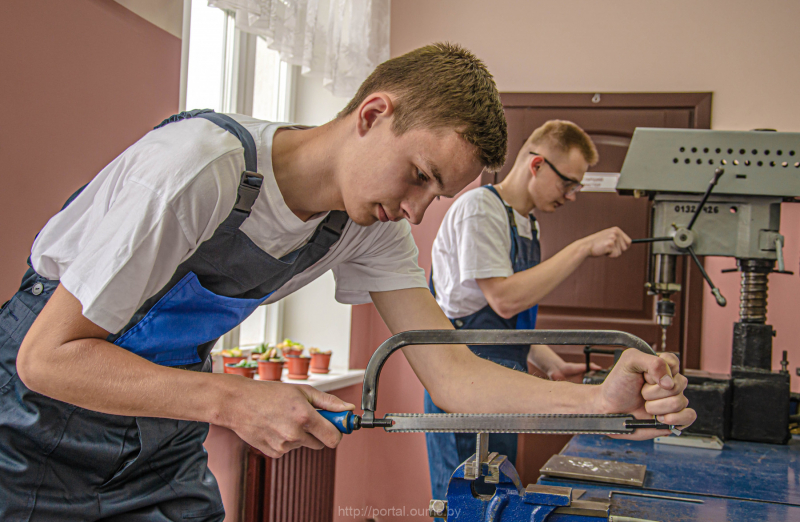 Слесарь-ремонтник